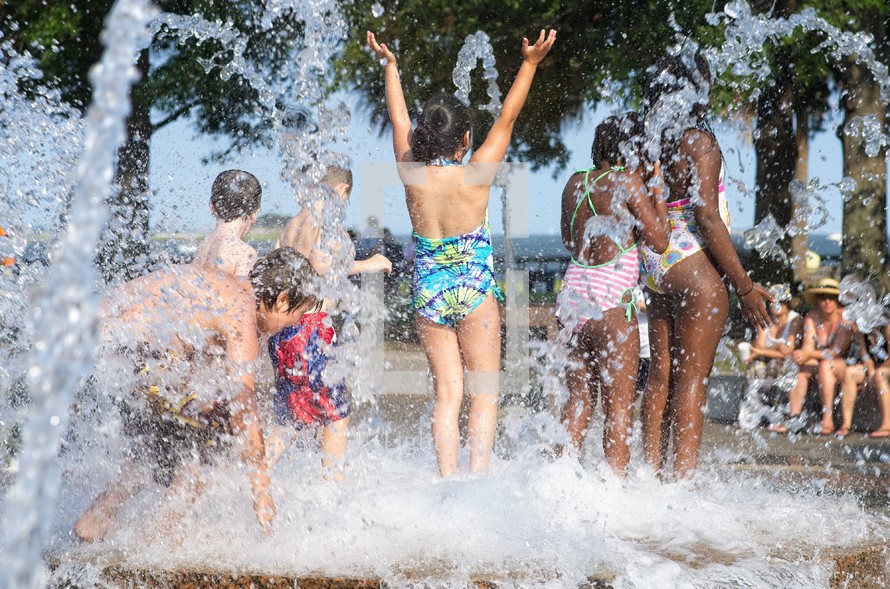 children at a splash park 