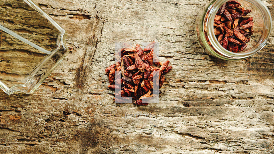 Dehydrated Pimento Leaves