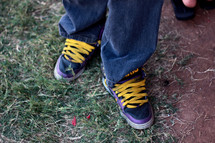 yellow shoe laces 