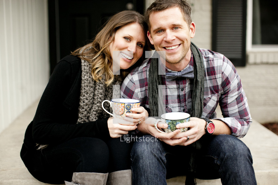 couple drinking coffee together 