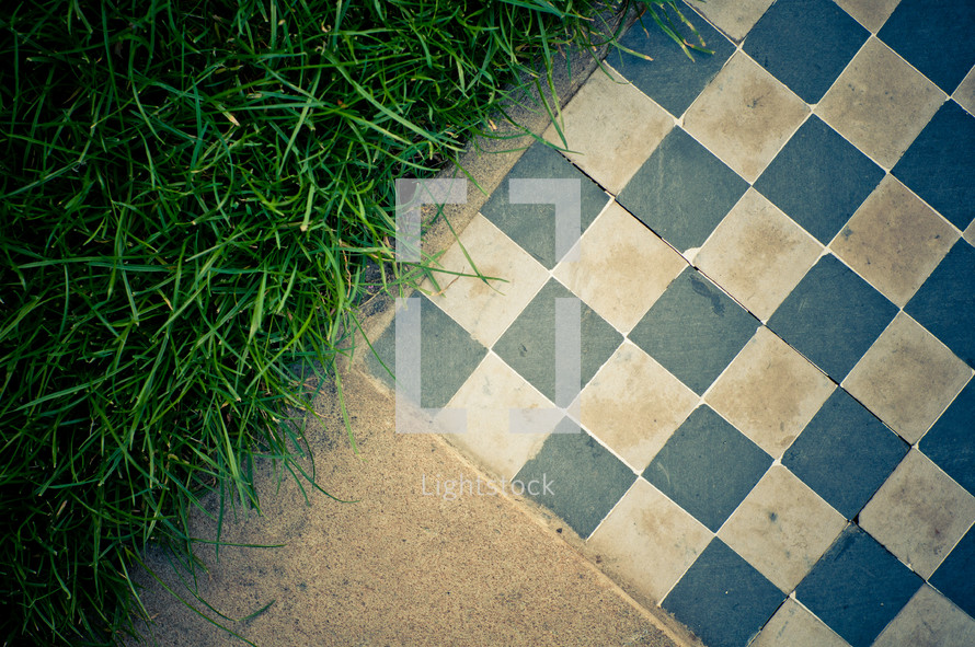checkered ground 