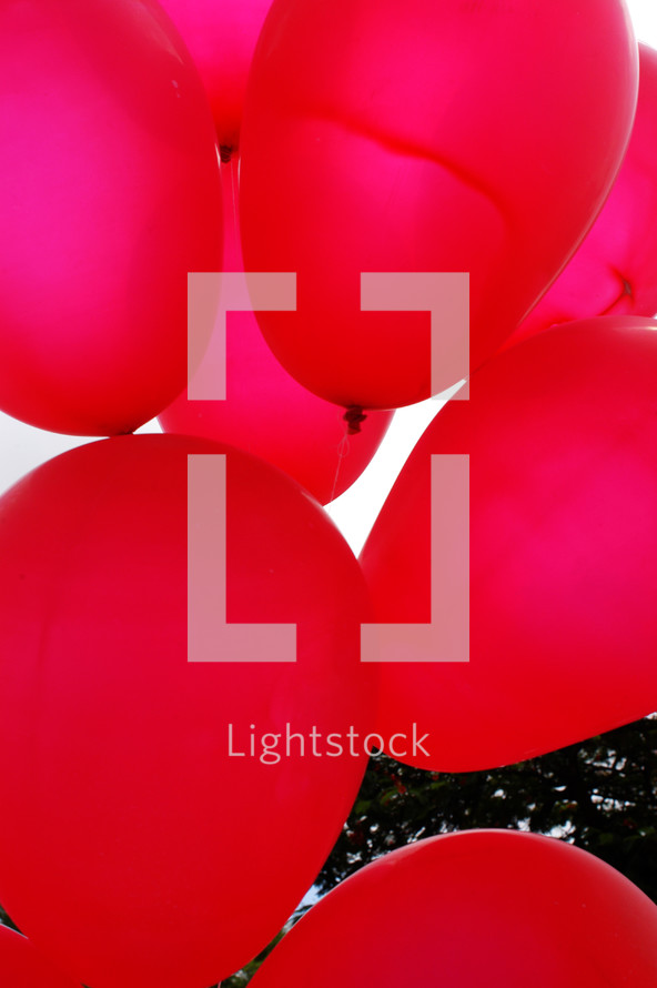 red balloons 