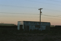 abandoned building along route 66 
