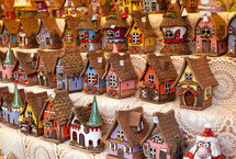 Sale of reproductions of small houses typical German in christmas market.