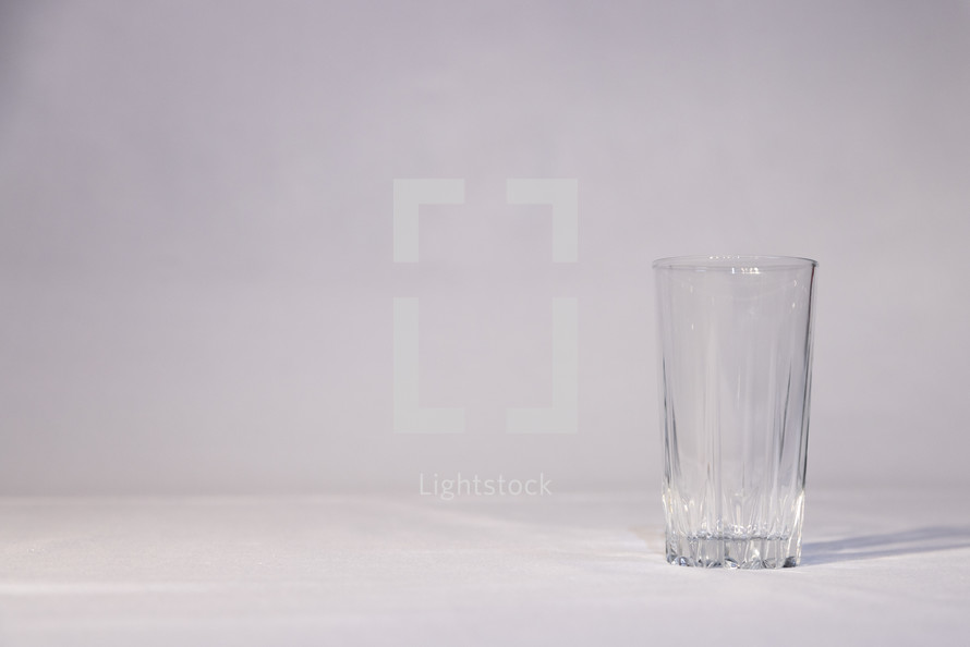 clear glass cup 