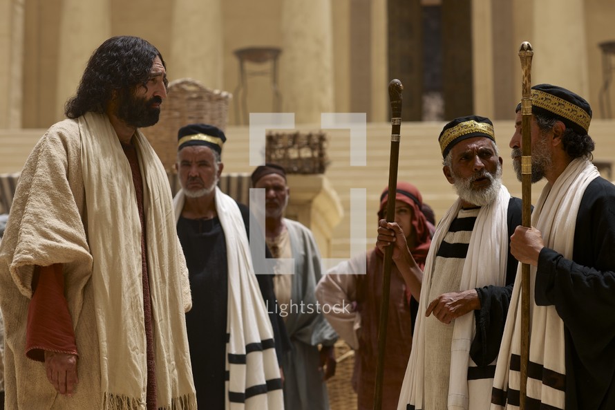 Chief priests question Jesus in the temple 