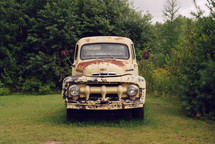 grill of an old truck 