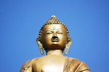 gold buddha statue 