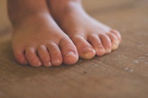 A child's feet.