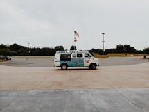 Ice cream truck 