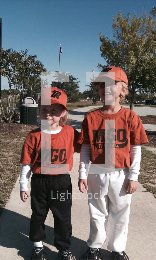 two young tee ball players 
