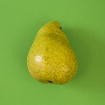 pear on green 