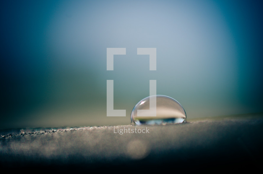 singe drop of water