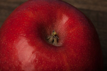 red apple closeup 