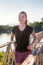 jogger with earbuds 