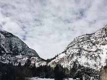 snow on mountains 