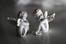 angel figurines 