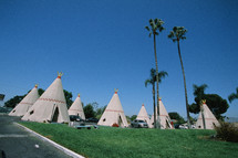 teepee motel rooms along route 66