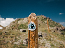 continental divide trail sign 