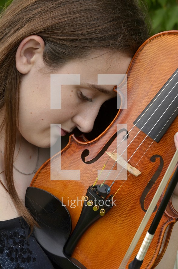 teen girl and violin 