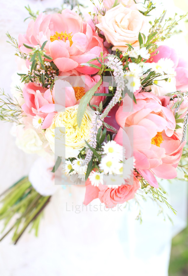 pink and white bridal bouquet 