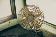 a rusty fan 