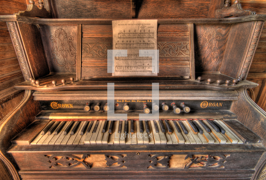 an old dusty piano 