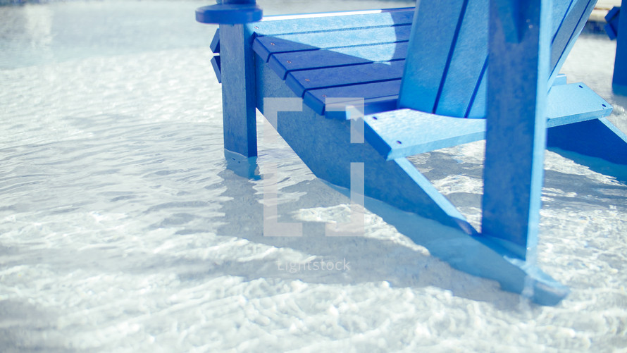 chair in water 