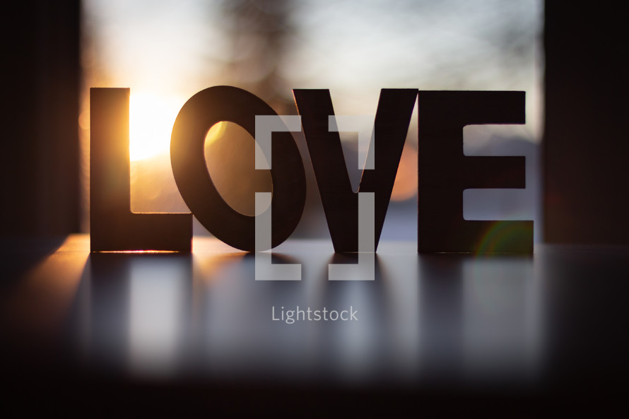 word love in silhouette 