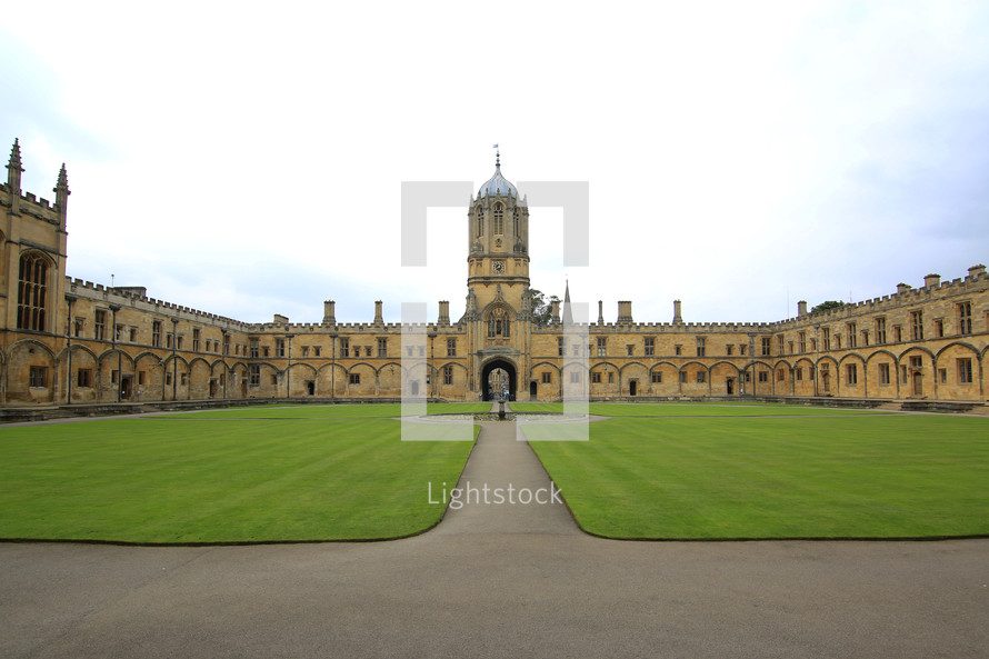 Oxford courtyard 