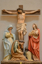Crucifixion statue 