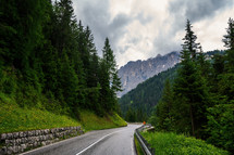 road through the mountains 