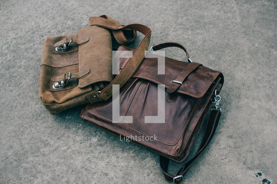 leather satchels 
