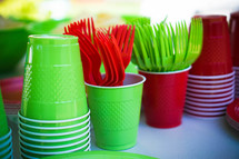 plastic cups and utensils 