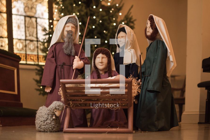 Christmas tree, figurines, Mary, Joseph, Baby Jesus, Christmas, church, nativity 
