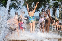 children at a splash park 