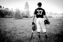 youth baseball player 