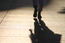 walking shadow 