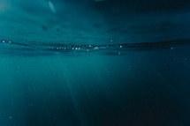 light under water 