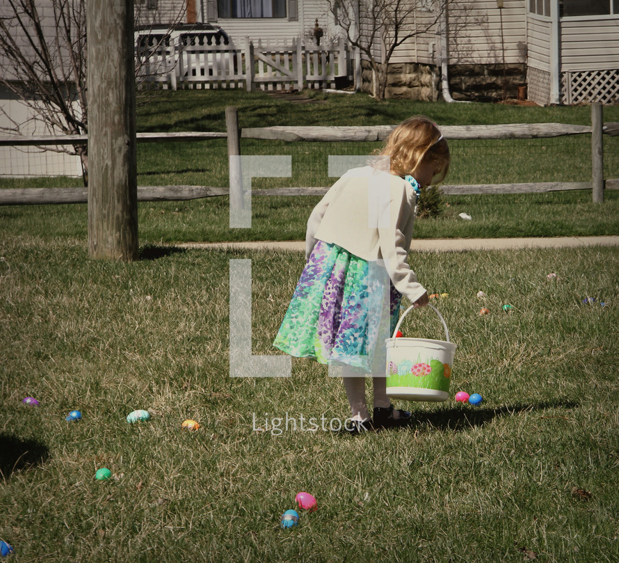 children Easter egg hunting 