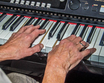 hands on a keyboard 