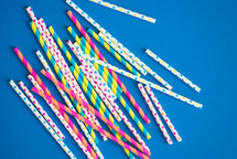 scattered paper straws 