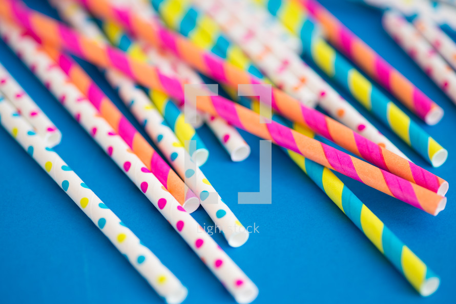 paper straws, 