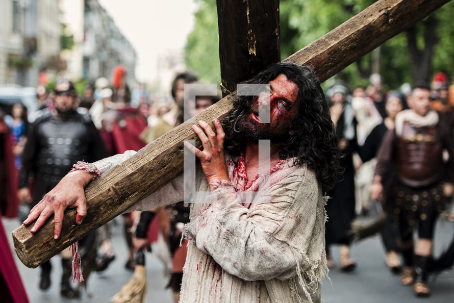 Jesus bearing the cross 