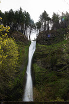 waterfall in Oregon 