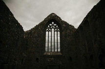 church ruins in Ireland 