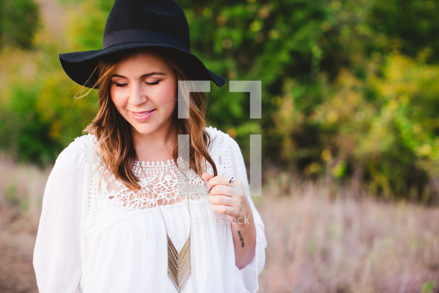 hat, woman, linen shirt, portrait, outdoors