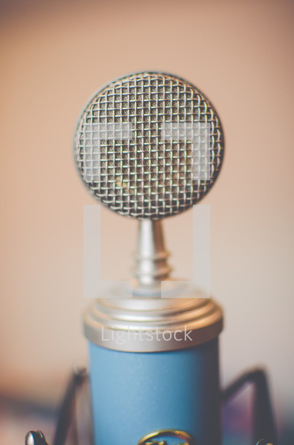 A condensor microphone