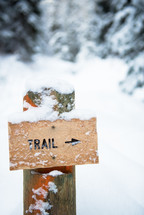 trail sign in snow 
