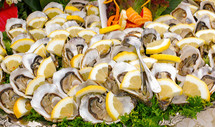 Oysters with lemons